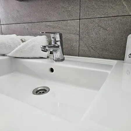 アパート 188a Cimadevilla Y Mar By R2r Consulting ヒホン